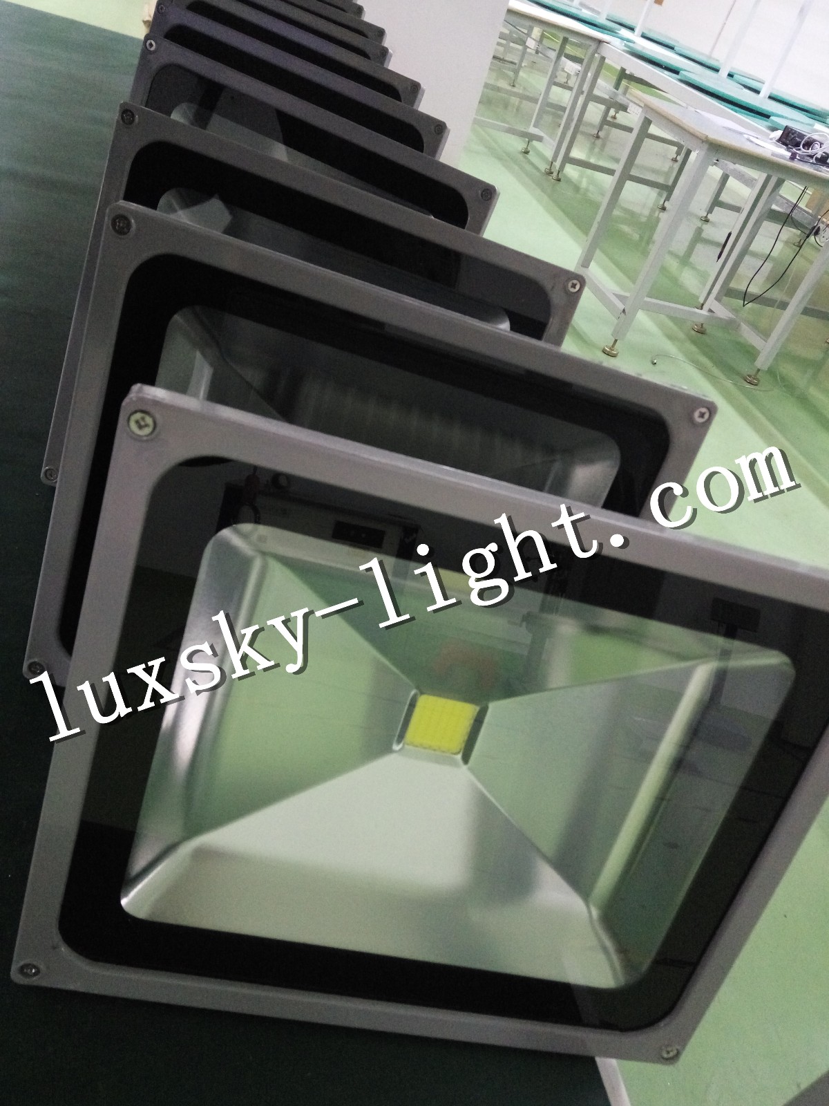 LED flood lamps.jpg